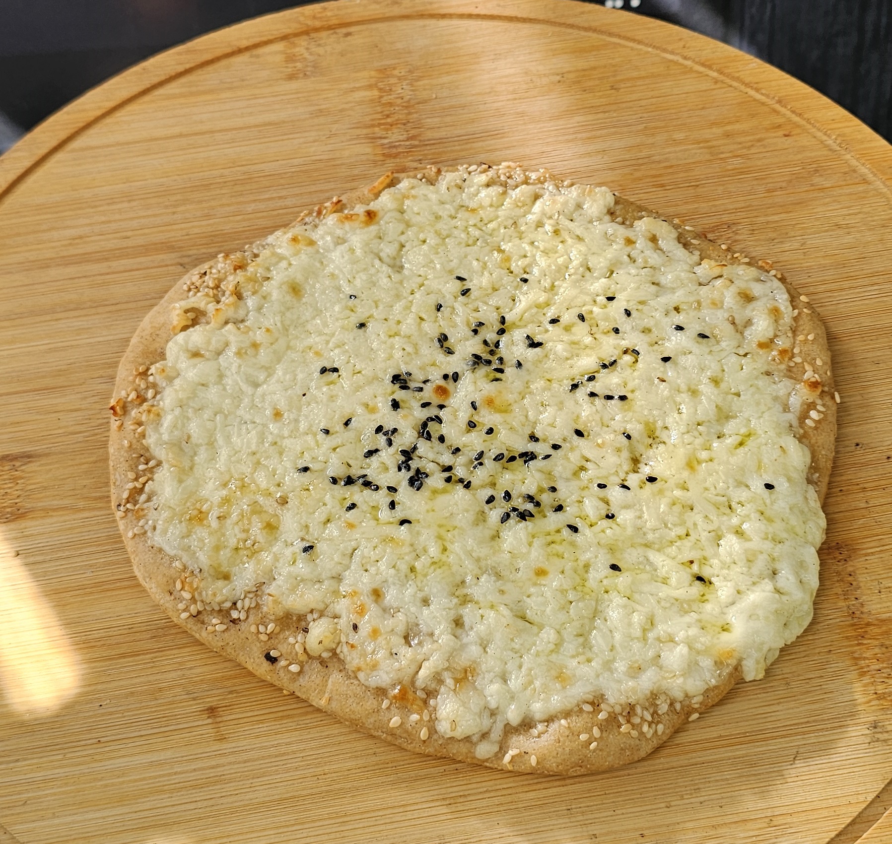 منقوشة جبنة (صحي)
